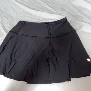 LuluLemon mini skirt